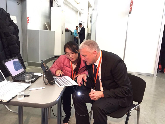 俄羅斯工業(yè)無損檢測展覽會上一顯身手的SIE系列便攜式工業(yè)視頻內窺鏡