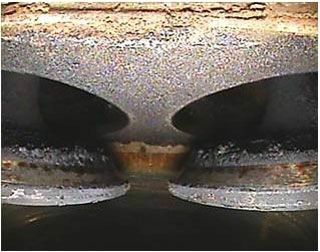 利用HIE系列內(nèi)窺鏡檢測到的發(fā)動機(jī)進(jìn)氣門圖片一